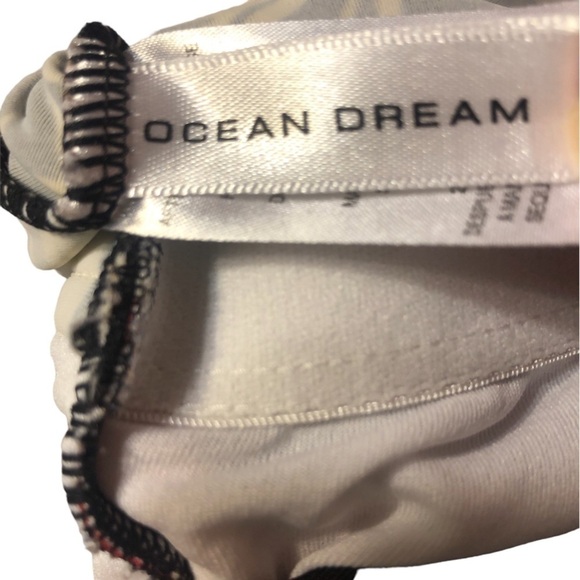 Halter-Tie Swim Top Ocean Dreams Black/Red/White Floral Padded Chest 24W - Picture 5 of 8